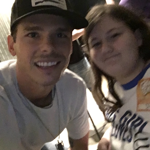 Meet your Posher, Karleigh - Picture 1 of 1